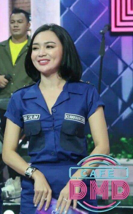 Wika Salim (instagram.com/dmdmnctv)