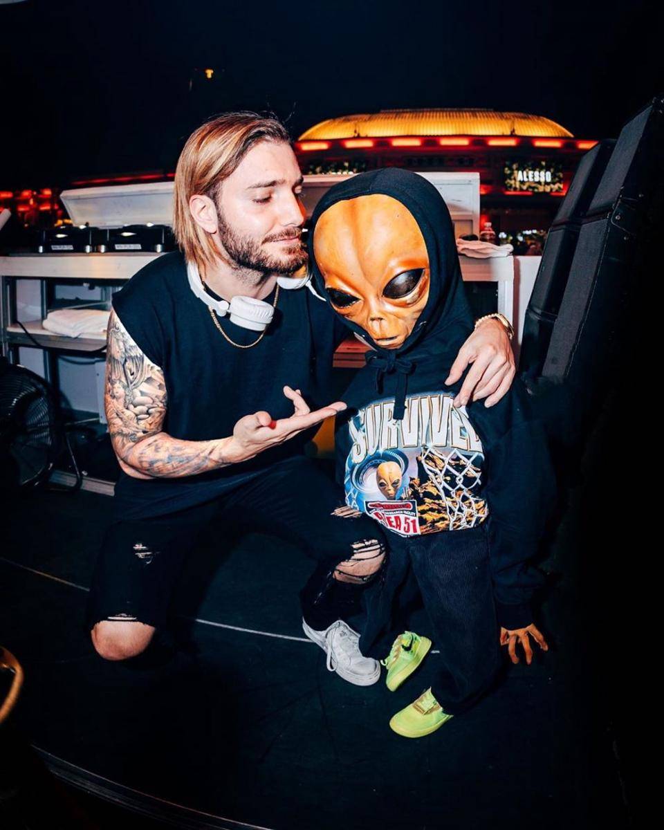 Alesso (twitter.com/Alesso)