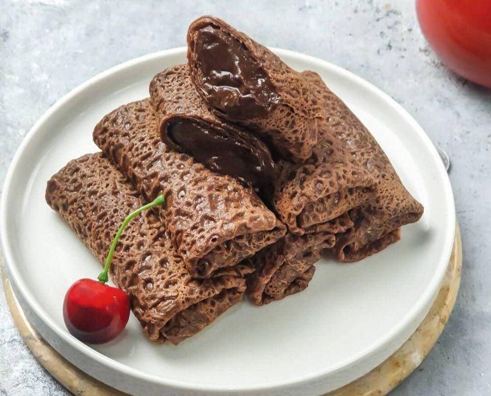 dadar gulung vla coklat (instagram.com/lisasiduppa_)