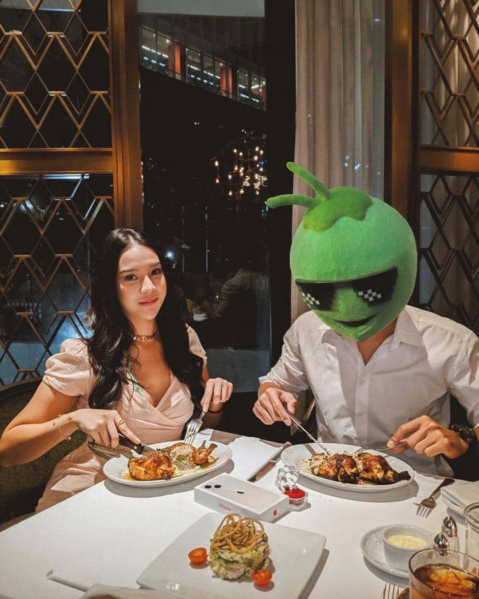 Anya Geraldine (instagram.com/anyageraldine)