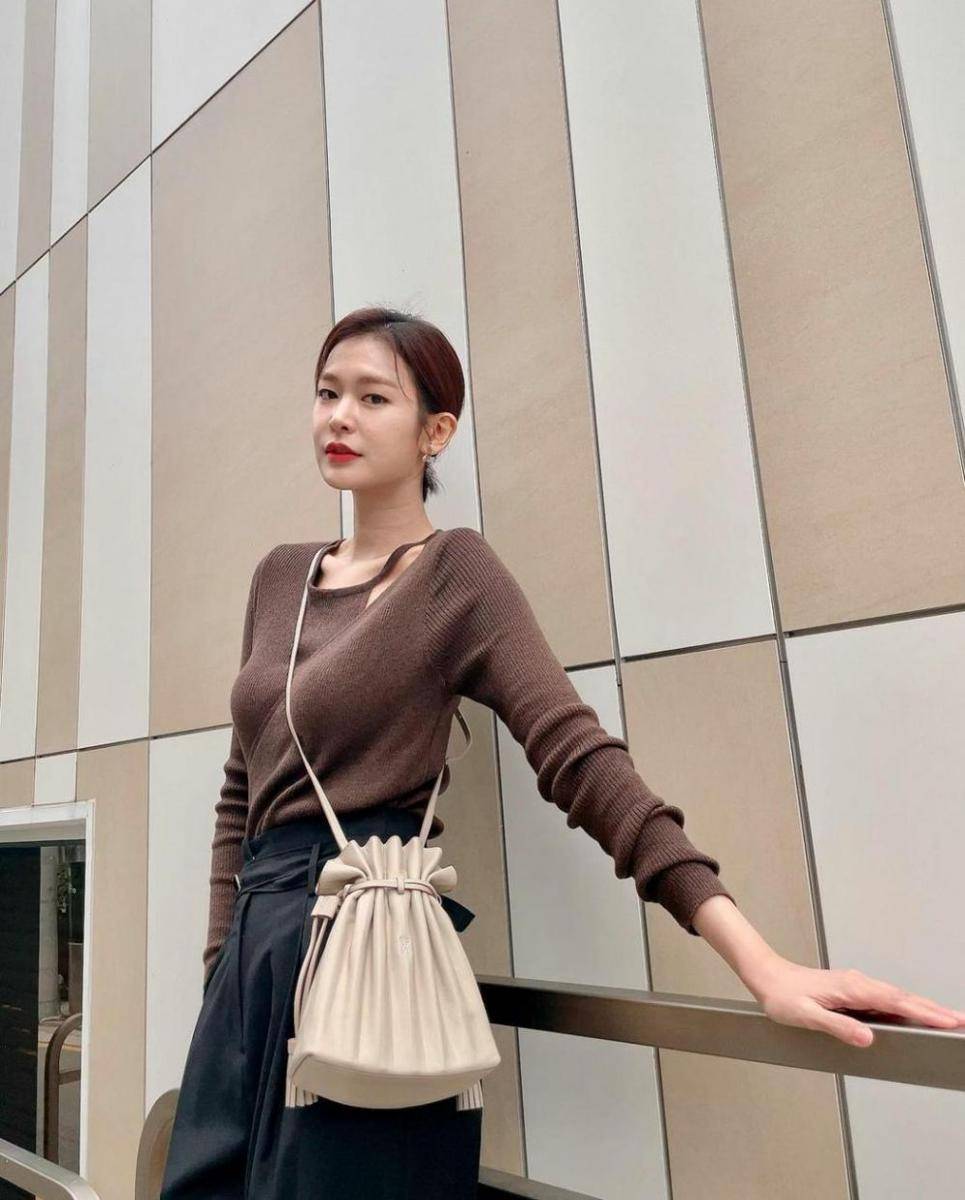 Jung Yoo Jin (instagram.com/eugene__jung)