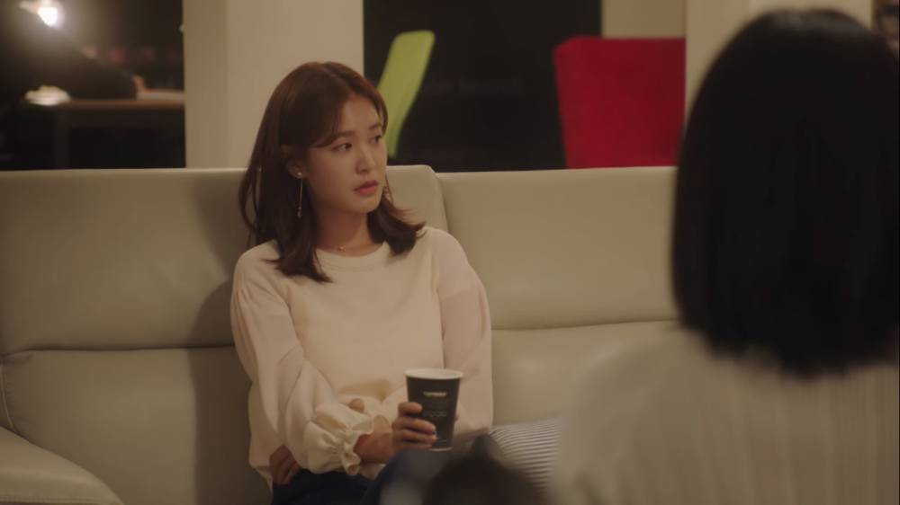 Jung Yoo Jin di drama Something in the Rain (dok. Netflix/Something in the Rain)