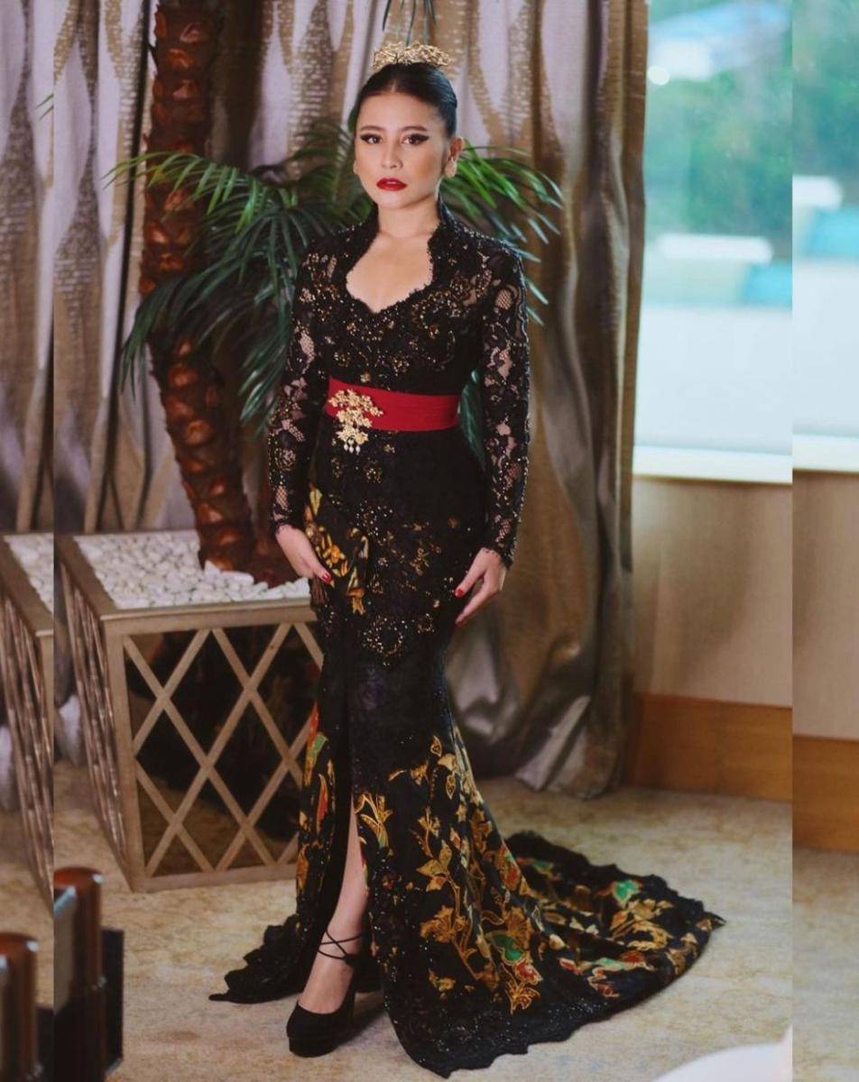 Prilly Latuconsina (instagram.com/prillylatuconsina96)