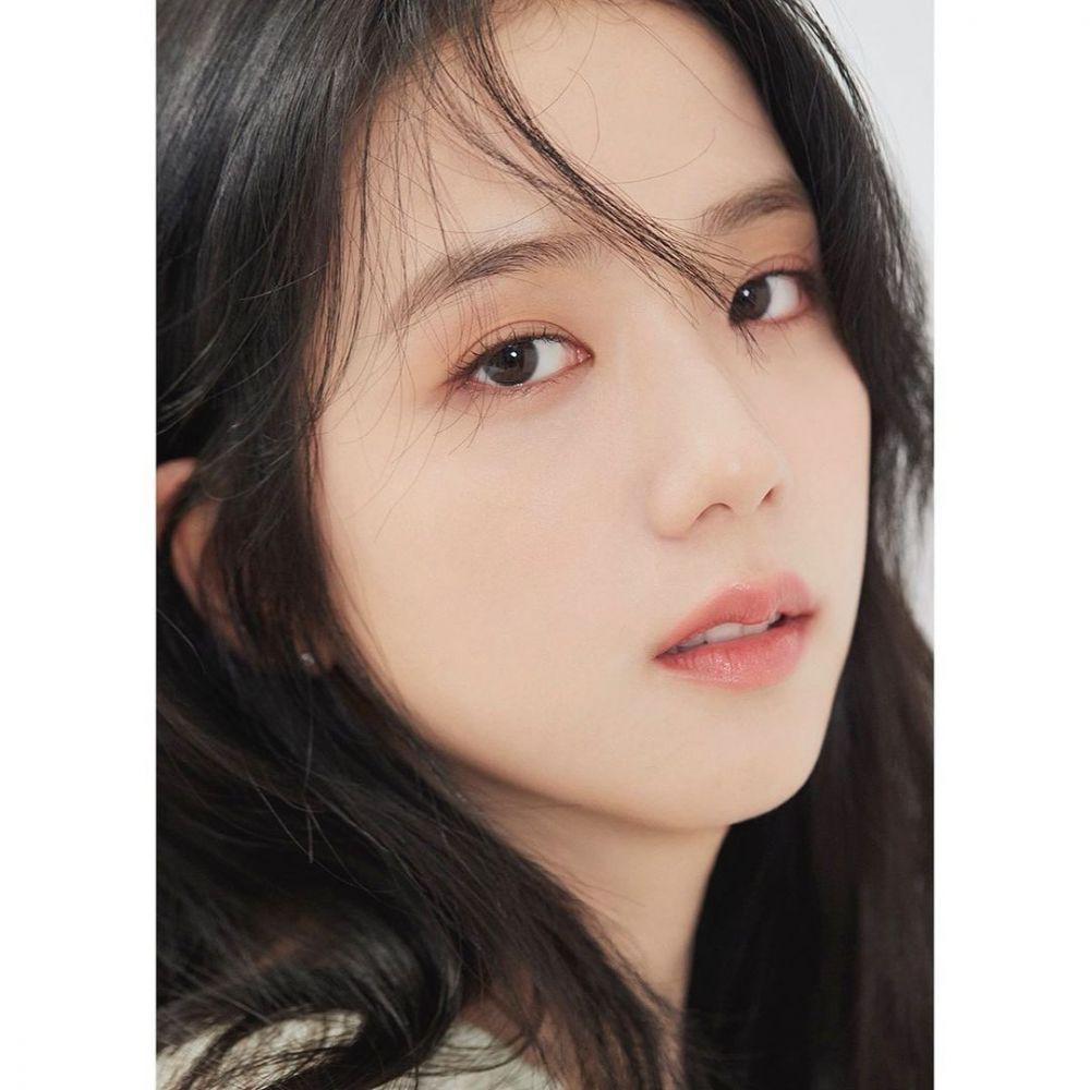 Jisoo BLACKPINK (instagram.com/sooyaaa__)
