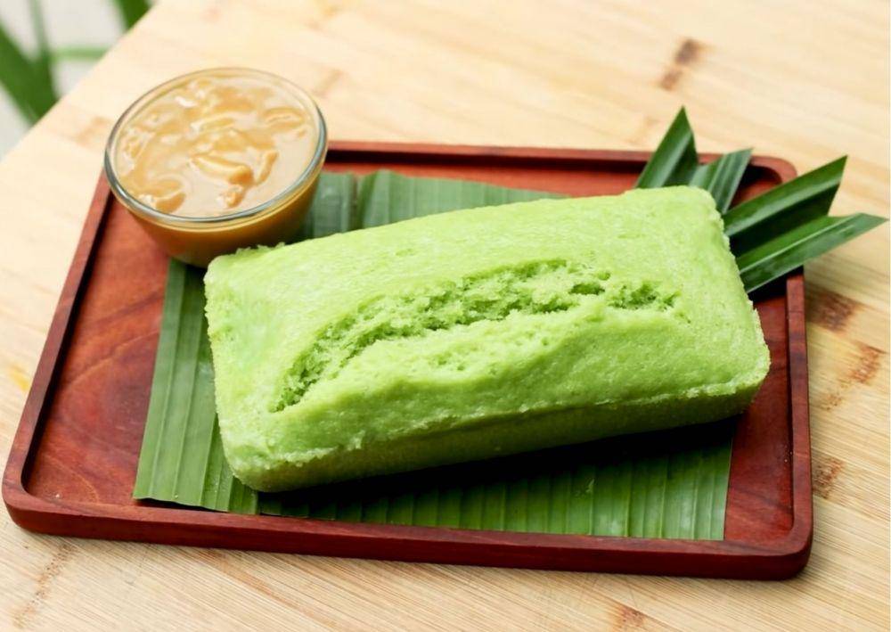 Kue pandan kukus ala Devina MCI (youtube.com/Devina Hermawan)