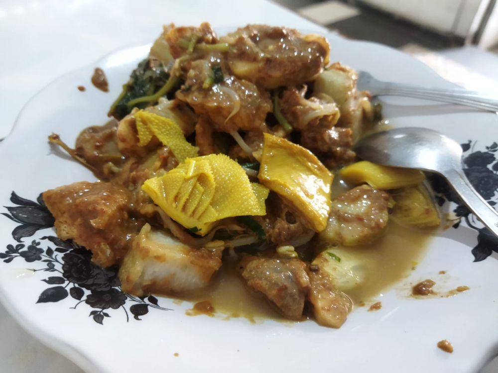 rujak soto (dok.pribadi/Laily Jazilatur Rohmah)
