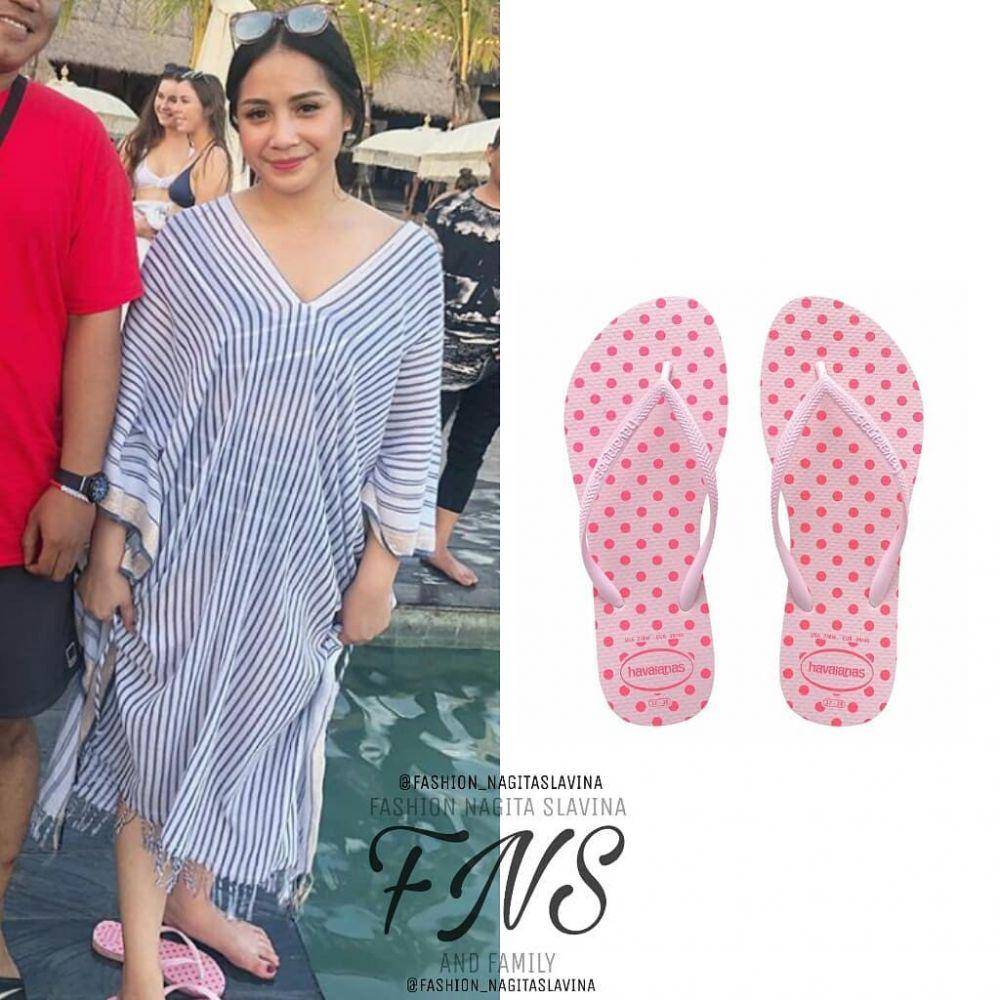 kolase potret Nagita Slavina memakai sandal jepit dari merk Havaianas (instagram.com/fashion_nagitaslavina)