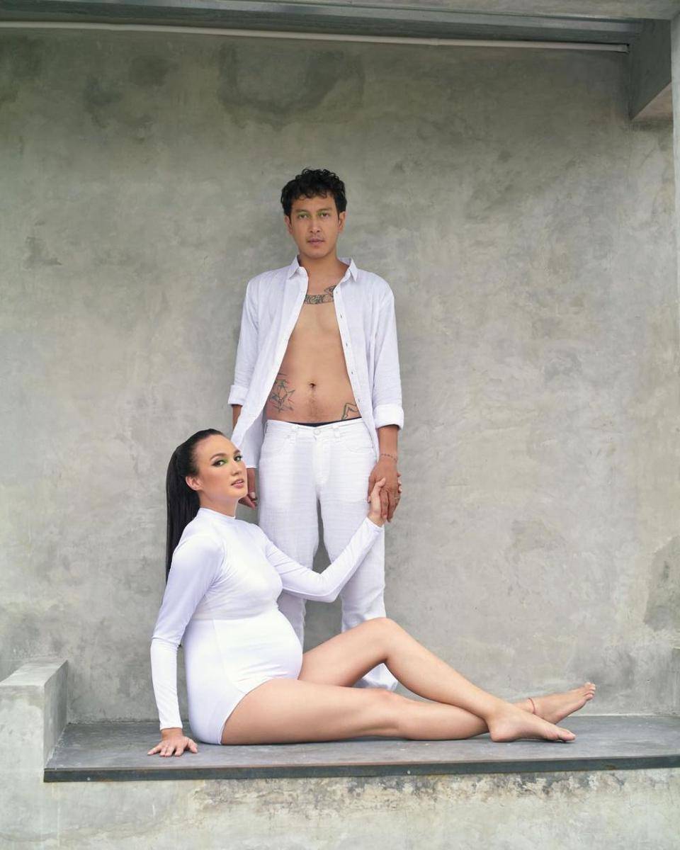 Nadine Chandrawinata dan Dimas Anggara (Anton Ismael via instagram.com/dimsanggara)