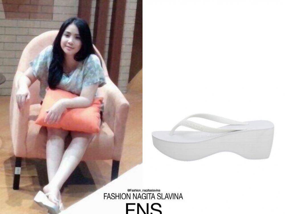 kolase potret Nagita Slavina memakai sandal jepit dari merk Havaianas (instagram.com/fashion_nagitaslavina)
