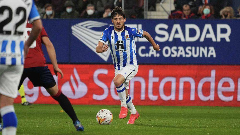 David Silva (twitter.com/21LVA)