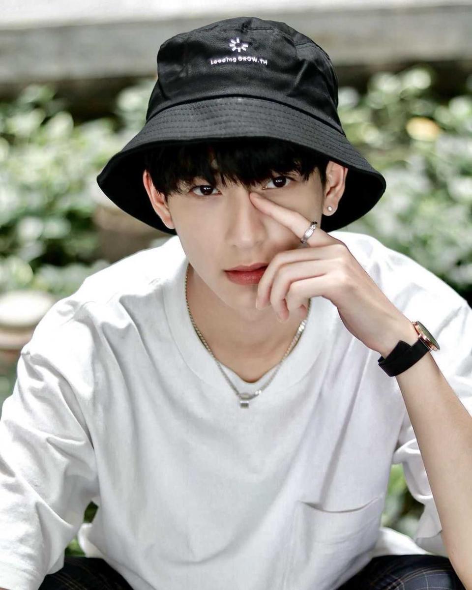 Chimon Wachirawit (instagram.com/chimonac)