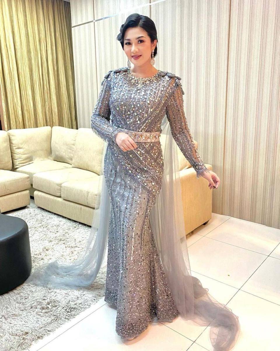 Fitri Carlina (instagram.com/fitricarlina)