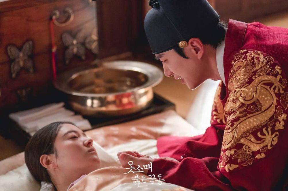 Lee Se Young dan Junho 2PM di KDrama The Red Sleeve (instagram.com/mbcdrama_now)