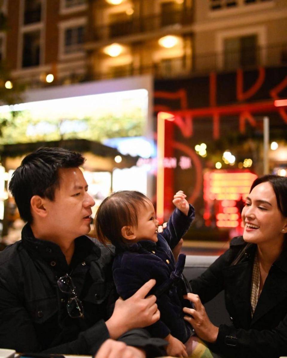 potret Shandy Aulia dan suami (instagram.com/missclaireherbowo)