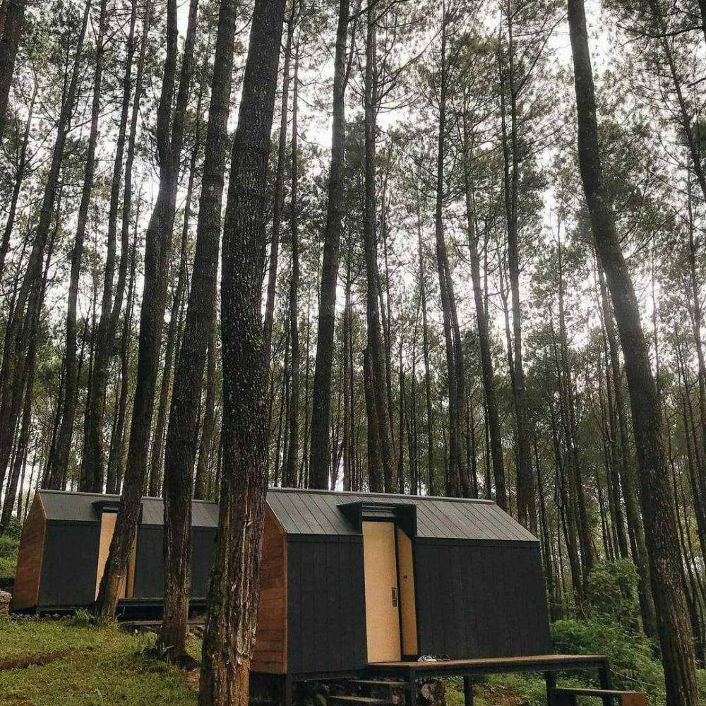 Bobocabin Cikole (instagram.com/boboboxadventure)