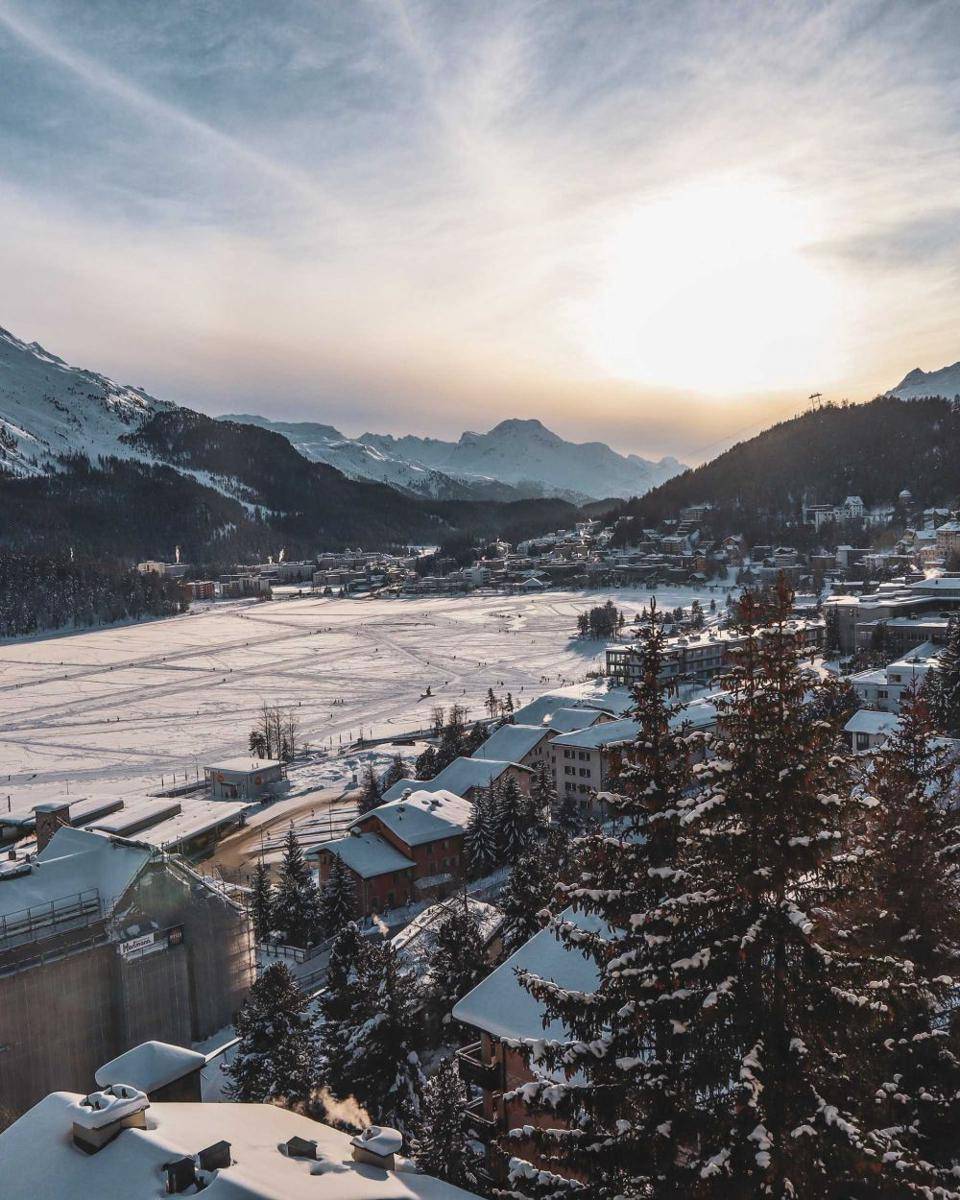 St. Moritz Switzerland (unsplash.com/mettier)