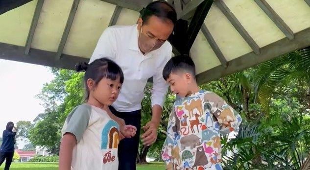 Gemas! 5 Potret Jokowi Nikmati Hari Pertama 2022 Sama Ethes dan Sedah