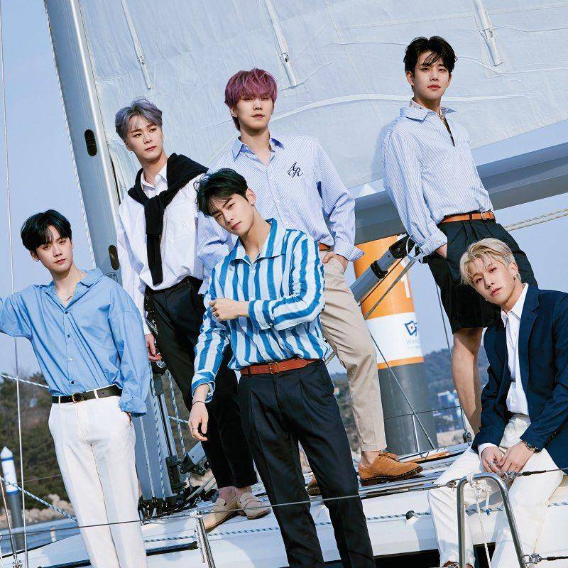 ASTRO (instagram.com/officialastro)