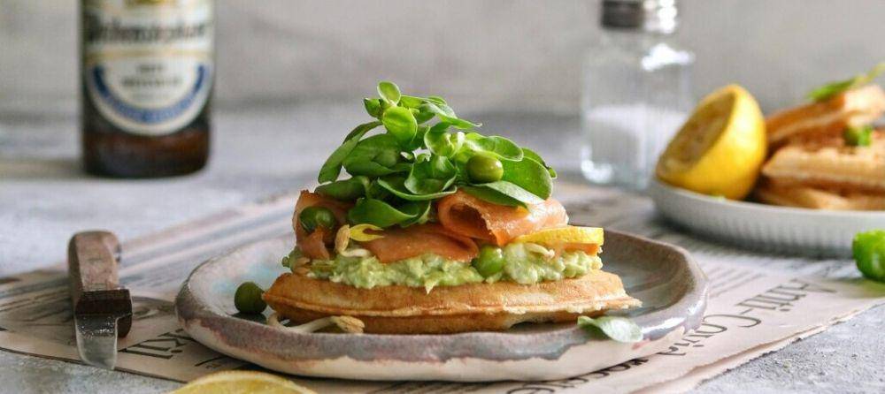 ilustrasi waffle sandwich isi putih telur (pexels.com/Sena)
