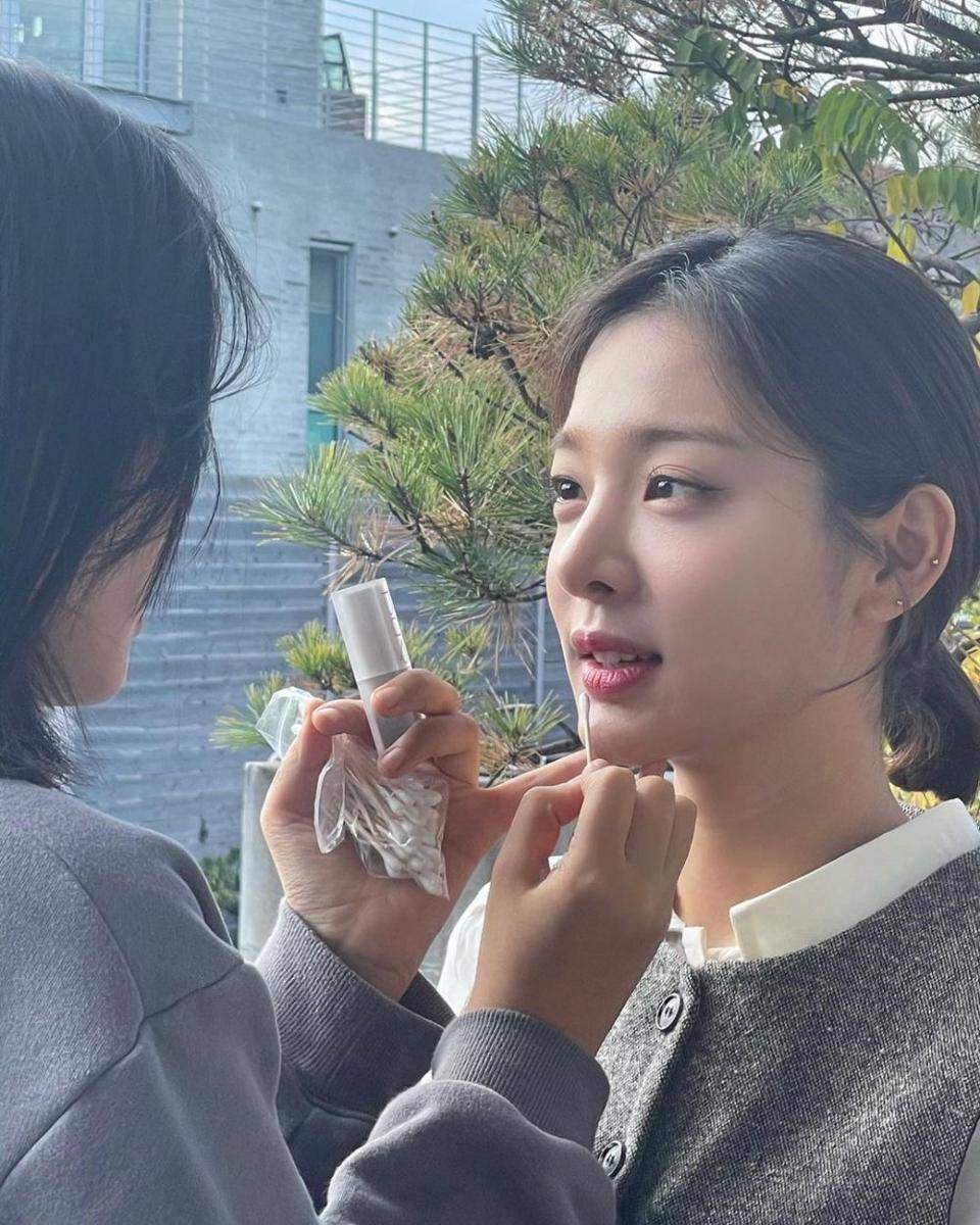 Seol In Ah (instagram.com/_seorina)