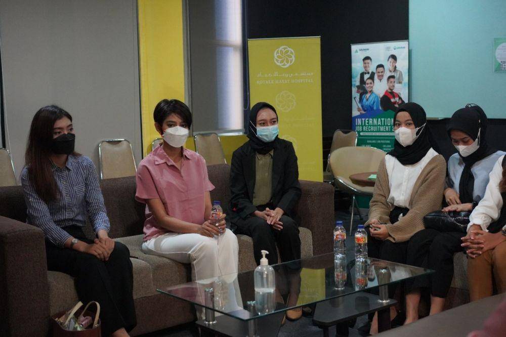 Rekrutmen pramugari Flyadeal oleh Binawan Group. (Dok. Binawan Group)