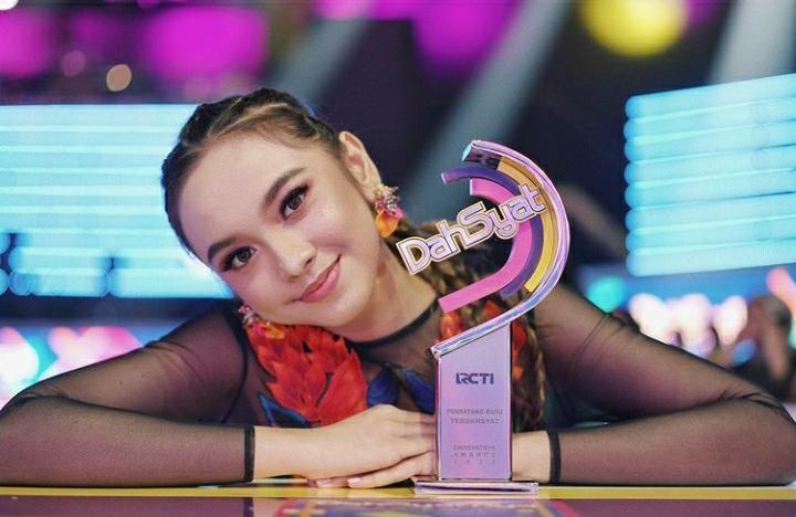 Lyodra Tercantik Versi TC Candler, Ini 10 Potret Prestasinya
