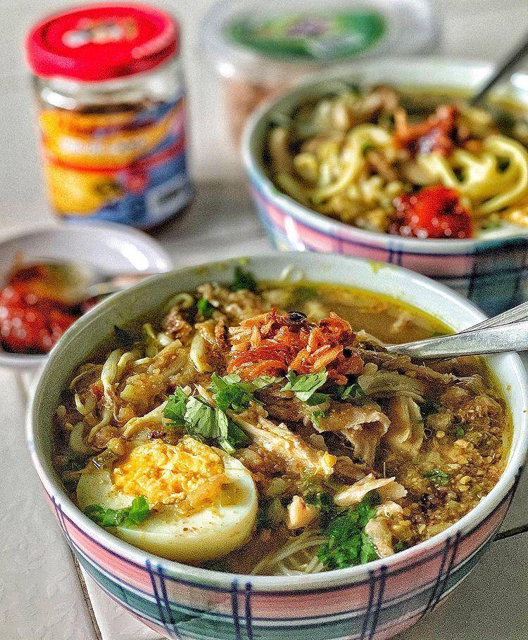 mee soto (instagram.com/rontreechan)