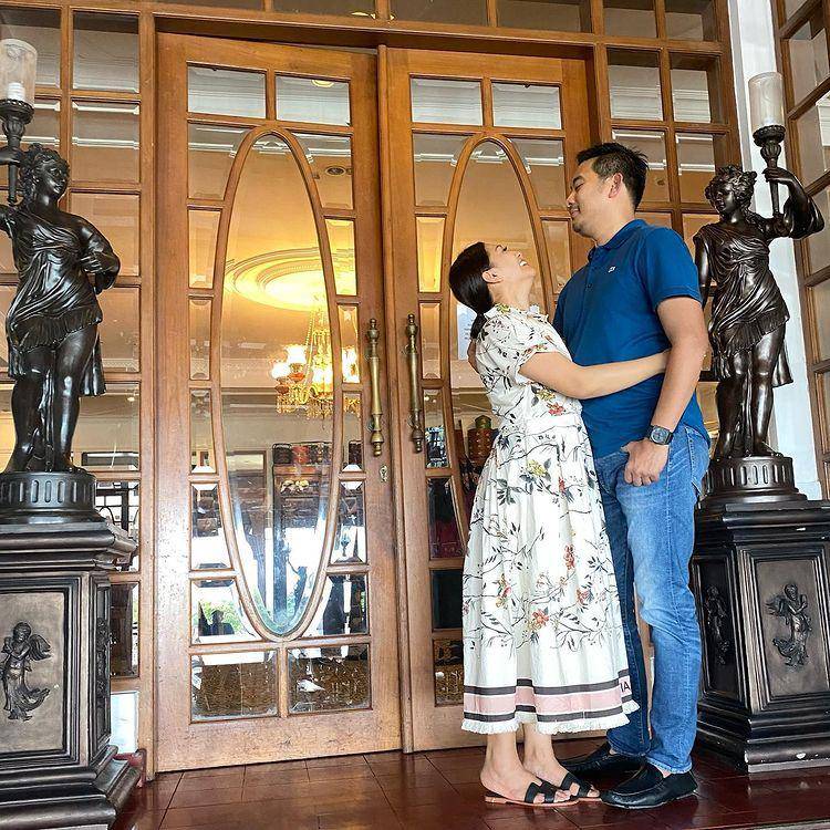 potret Tata Janeeta dan suami (instagram.com/tatajaneetaofficial)&”