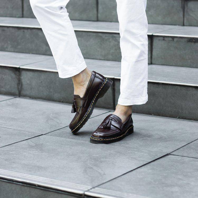 Moofeat Footwear (instagram.com/moofeat_footwear)