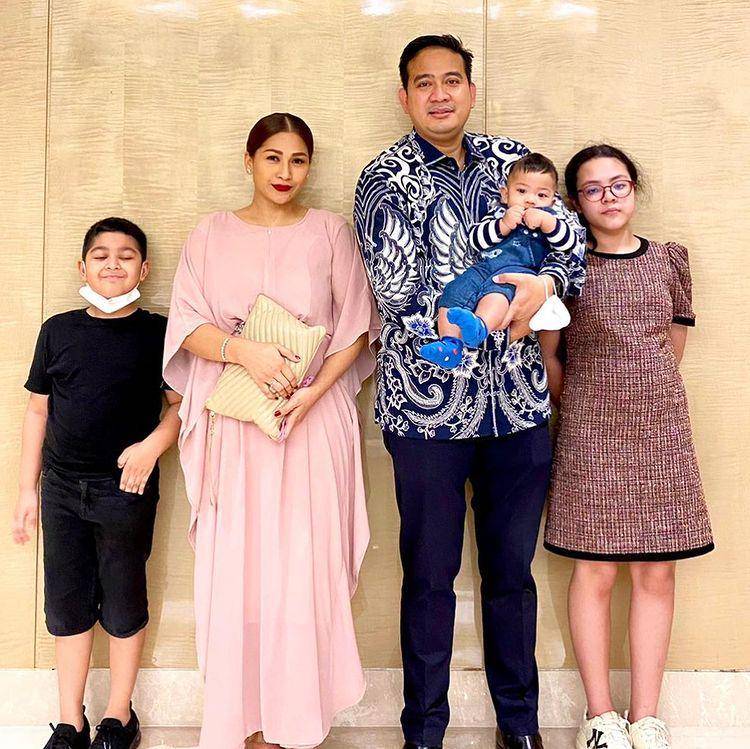 potret Tata Janeeta dan suami (instagram.com/tatajaneetaofficial)