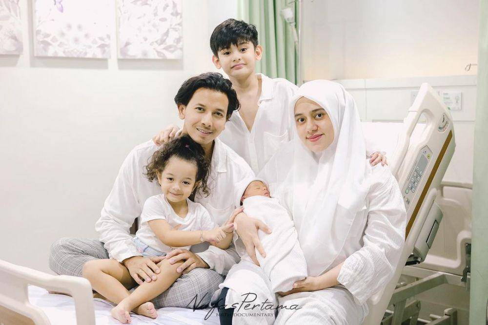 keluarga Sonny Septian (instagram.com/sonnyseptian)