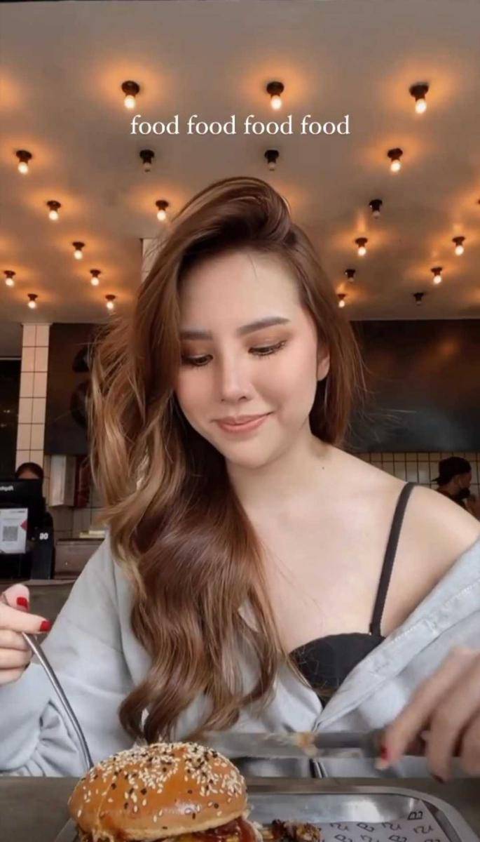 Agatha Chelsea (instagram.com/agatha_chelsea)