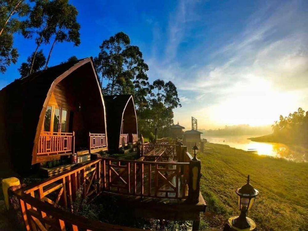De Bloem Lakeview Villa (instagram.com/debloemvilla)