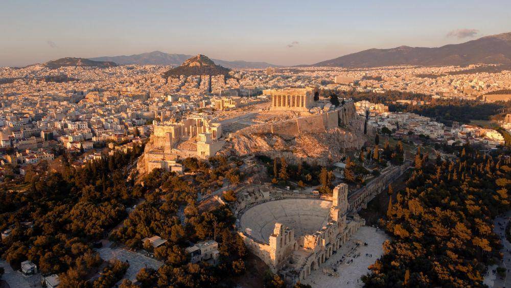 Acropolis of Athens (unsplash.com/Jim Niakaris)