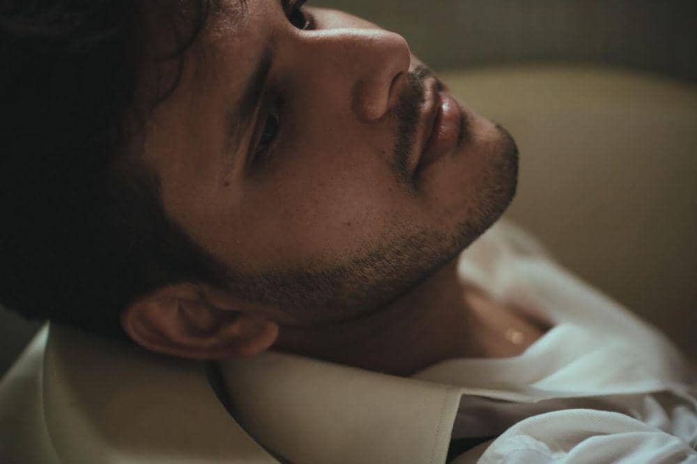 ilustrasi pria termenung (pexels.com/Gustavo Almeida)