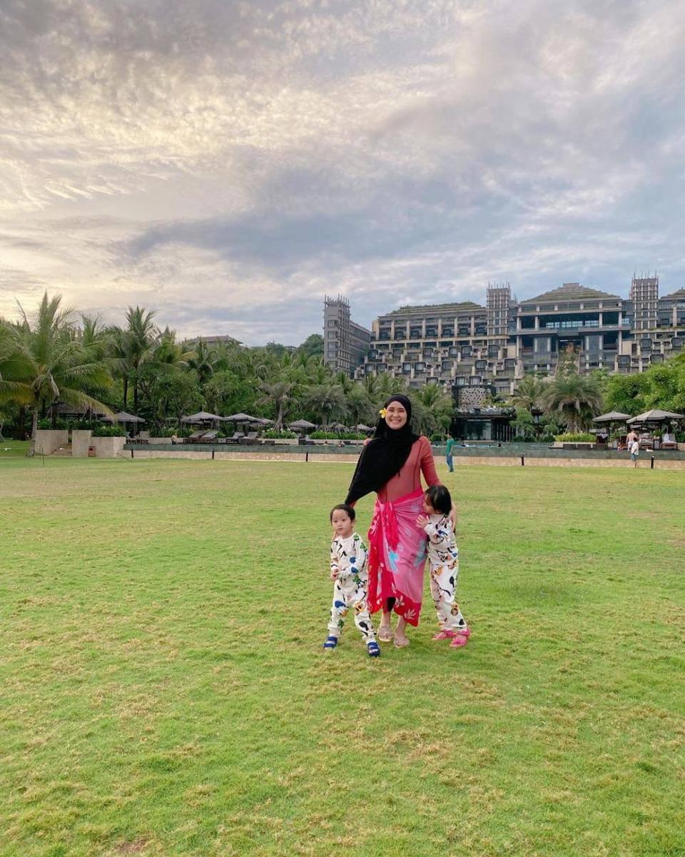 potret liburan keluarga Ryana Dea di Bali (instagram.com/ryana_dea)