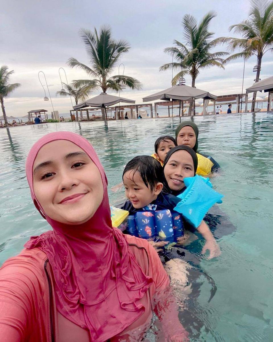 potret liburan keluarga Ryana Dea di Bali (instagram.com/ryana_dea)