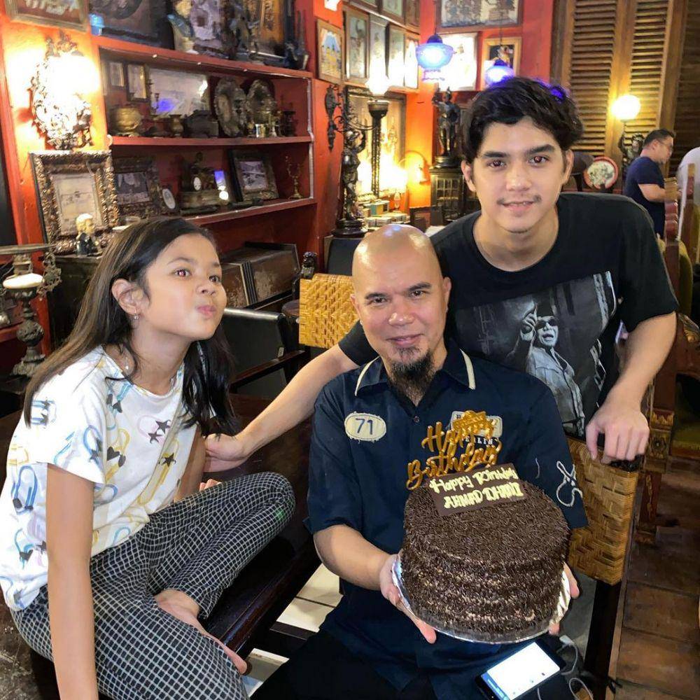 Al Ghazali dan keluarga (instagram.com/alghazali7)