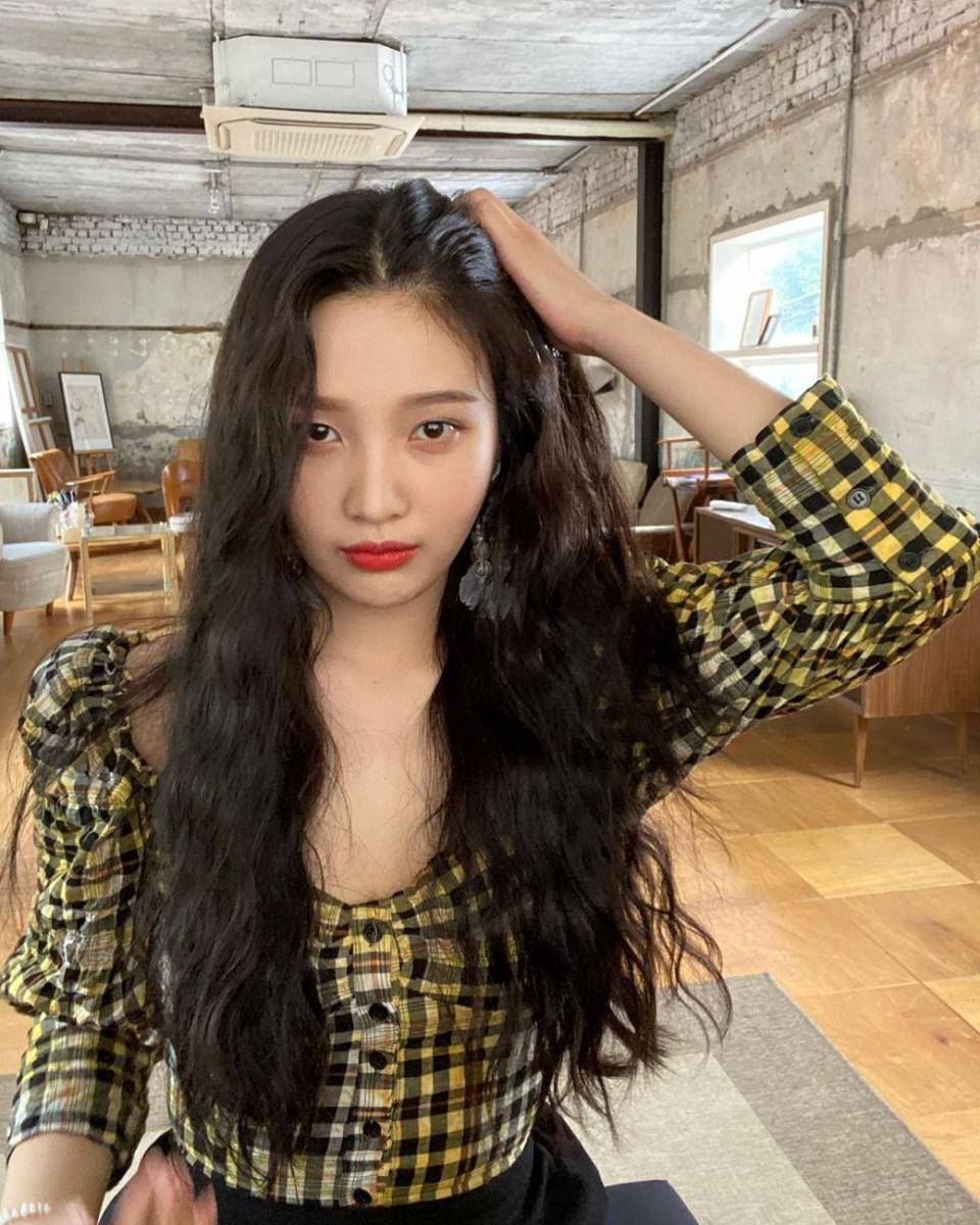 Joy Red Velvet (instagram.com/_imyour_joy)