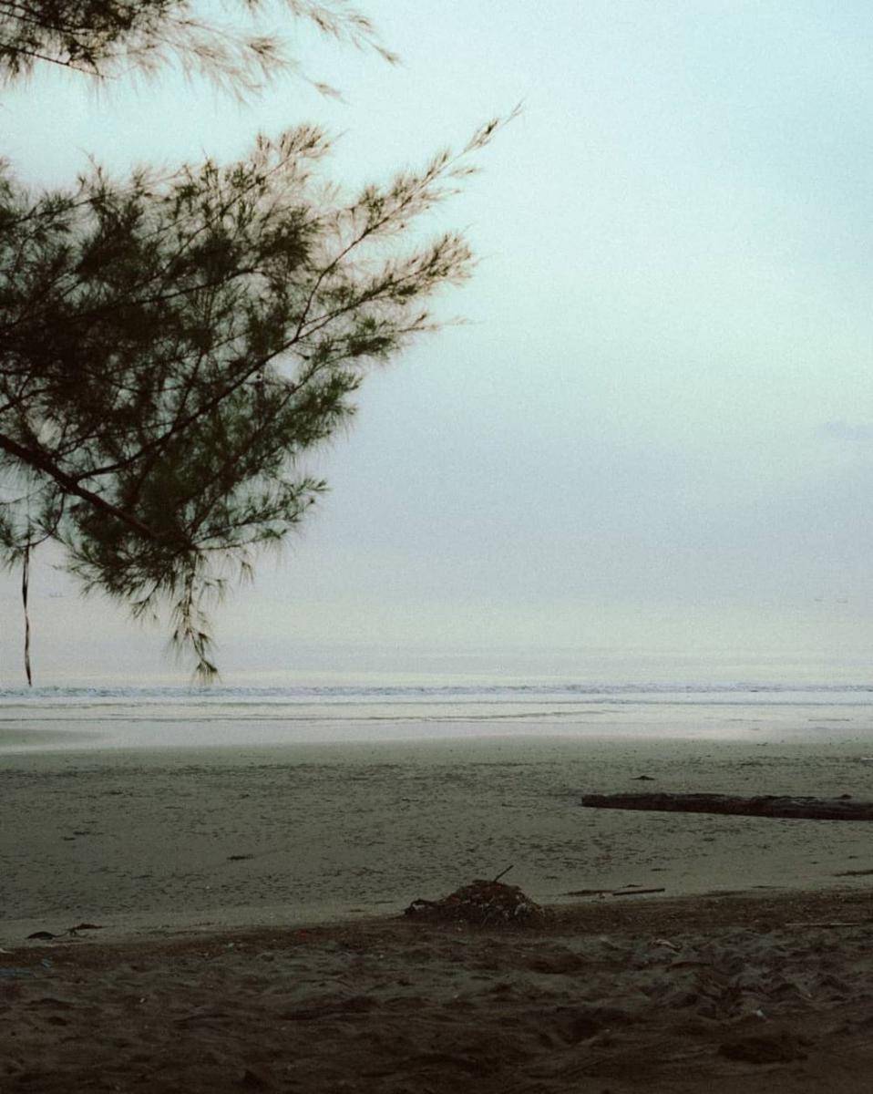Pantai Sedari (instagram.com/berbadanbesar)