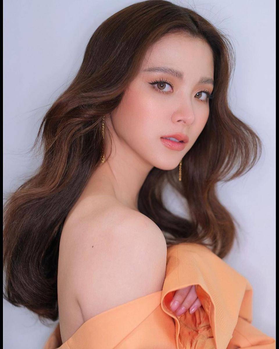 Baifern Pimchanok (instagram.com/baifernbah)