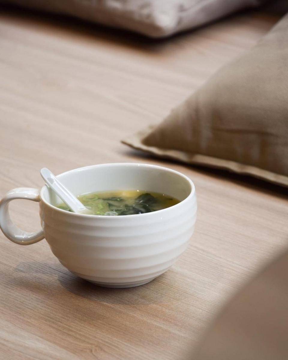 Misoshiro soup (instagram.com/3f_mori)