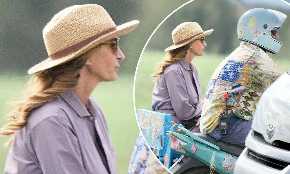 potret proses syuting film Ticket to Paradise (dailymail.co.uk)