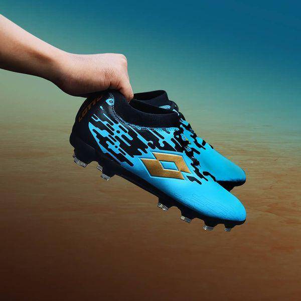Sepatu bola Lotto (instagram.com/lottosport_id)
