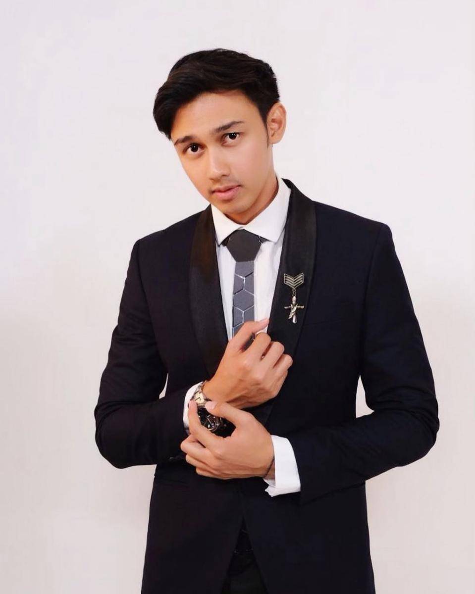 Hito Caesar (instagram.com/hitocaesar/)