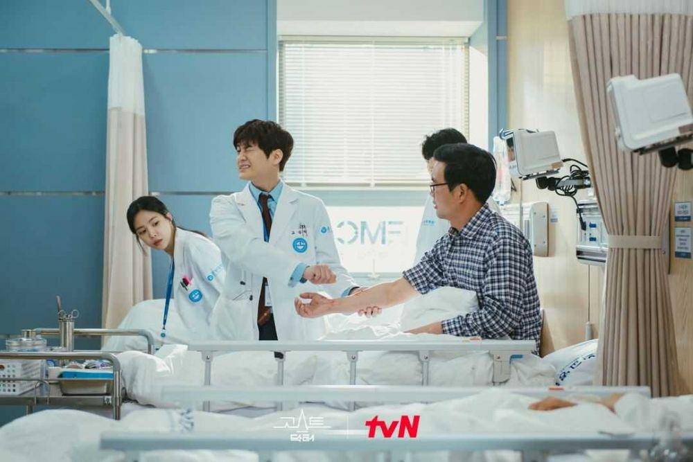 potret Son Na Eun di drama Ghost Doctor (Instagram.com/tvn_drama)