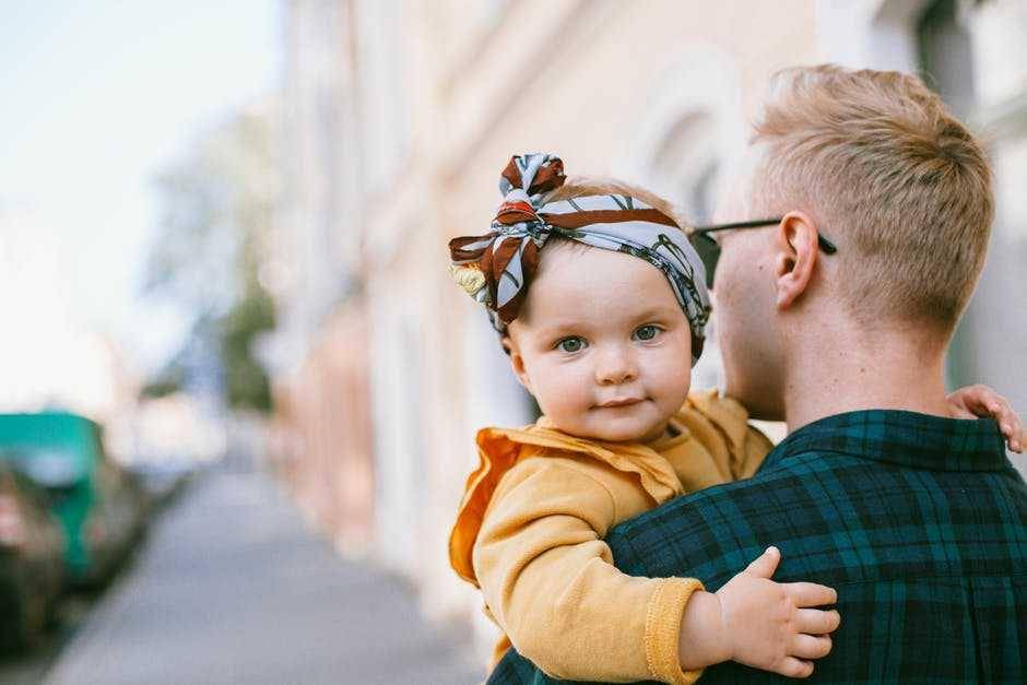 ilustrasi anak dan orangtua (Pexels.com/Katie E)