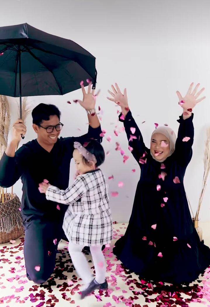 gender reveal Fitri Tropica (instagram.com/fitrop)