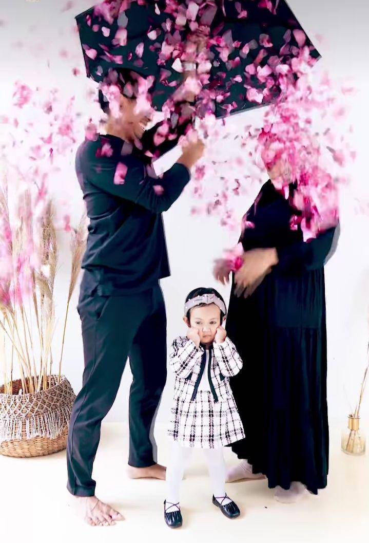 gender reveal Fitri Tropica (instagram.com/fitrop)