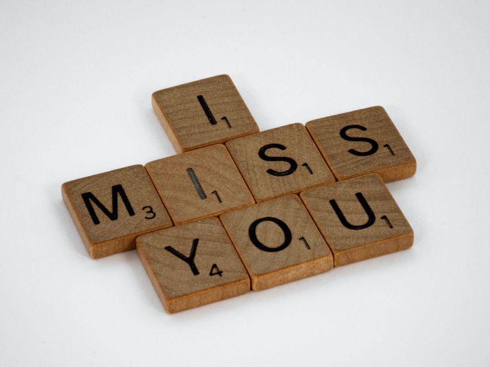 ilustrasi I Miss You (pexels.com/Brett Jordan)